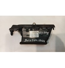 Дефлектор воздушный правый