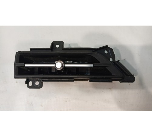 Дефлектор воздушный правый