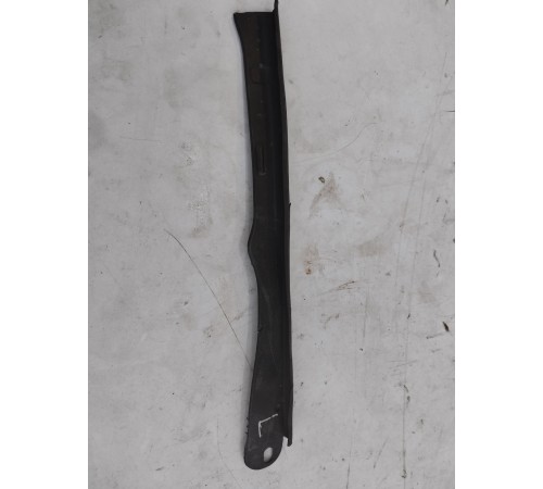 Пыльник кузова левый