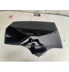 Стекло двери (заднее правое)