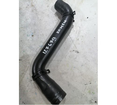 Патрубок радиатора выпускной