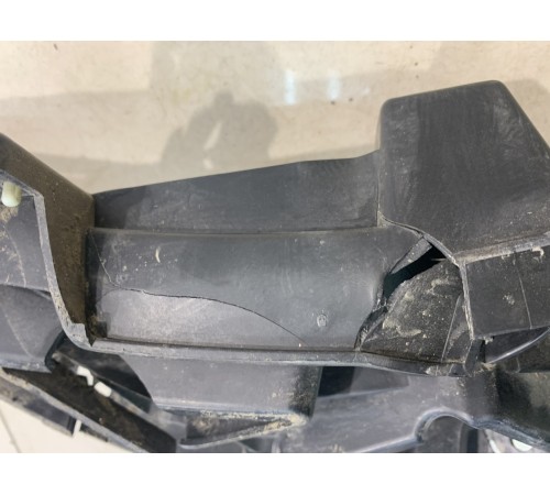 Кронштейн заднего бампера (правый)