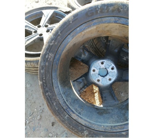 Комплект колес 235/45 R19