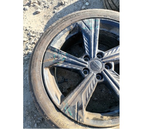 Комплект колес 235/45 R19