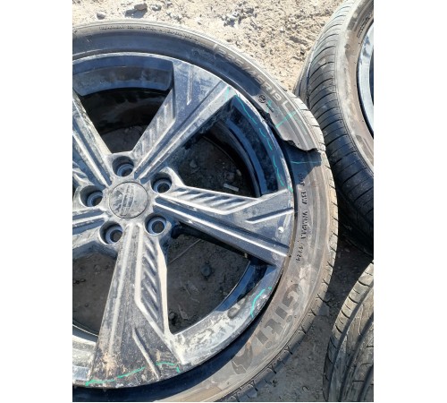 Комплект колес 235/45 R19