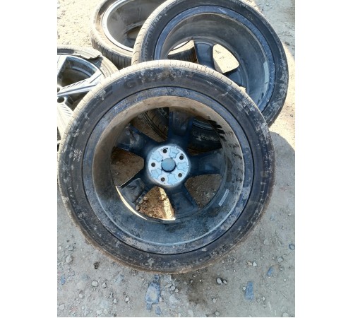 Комплект колес 235/45 R19