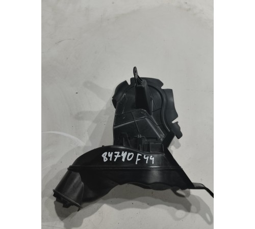 Воздуховод (правый)