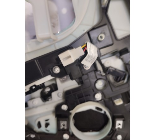 Обшивка двери передняя правая