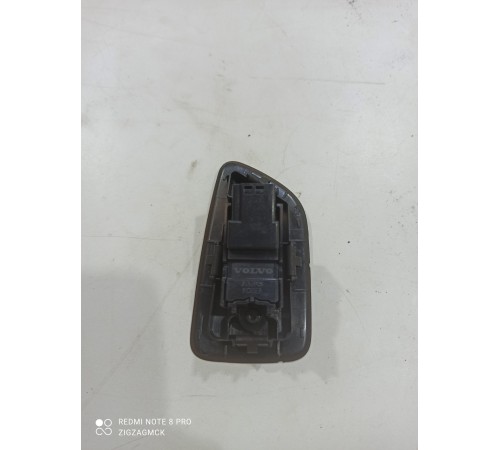 Кнопка стеклоподъемника (задняя правая)