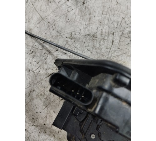 Замок двери задний правый