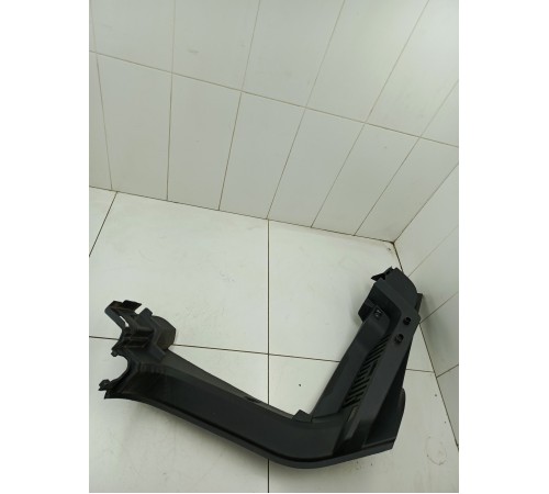 Держатель задней полки правый