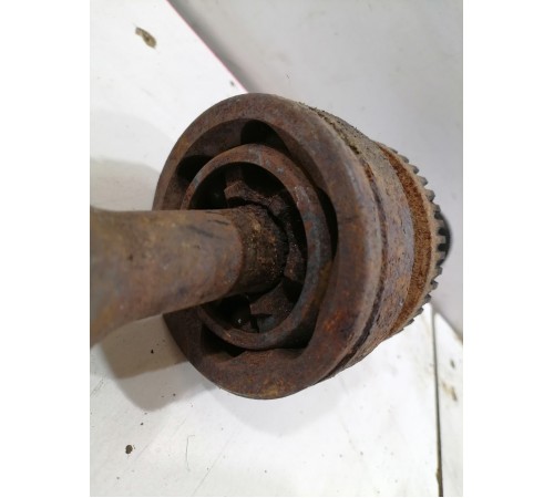 Привод (полуось) передний правый