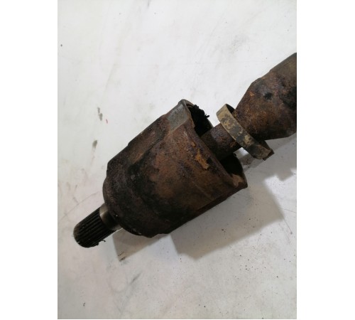 Привод (полуось) передний правый