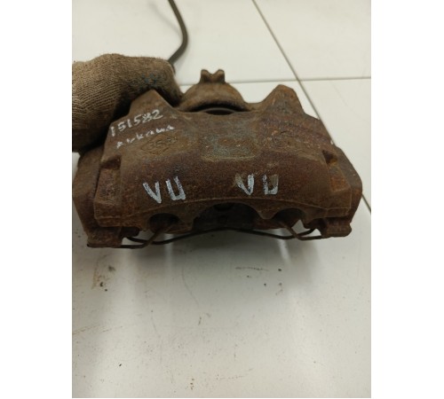 Суппорт передний левый