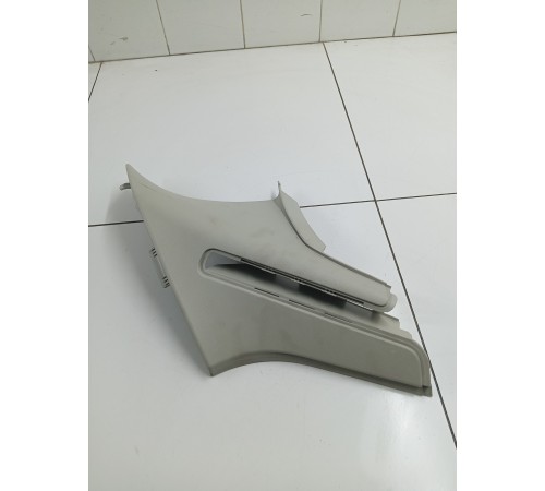 Обшивка задней стойки левая