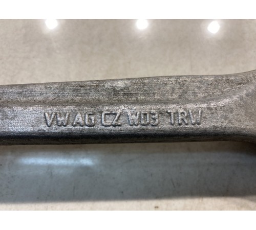 Рычаг подвески (передний,врехний,правый)