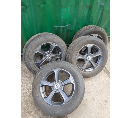 Комплект летних колес 225/65/R17