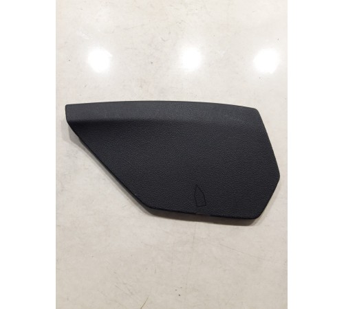 Накладка багажника (левая)