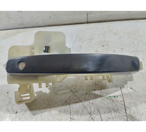 Ручка двери передняя правая внешняя