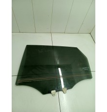 Стекло двери заднее левое