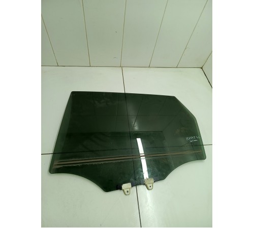 Стекло двери заднее левое