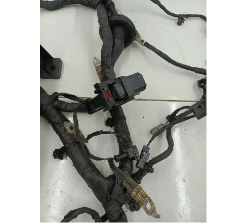 Электропроводка подкапотная с блоком предохранителей