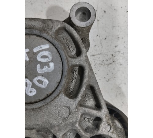 Ролик натяжителя