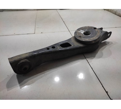 Рычаги подвески (задний, левый, нижний)