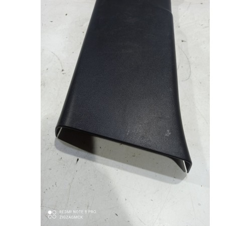 Обшивка центральной стоки левая