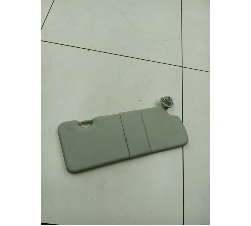 Козырек солнцезащитный левый