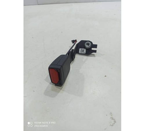 Ответная часть ремня безопасности