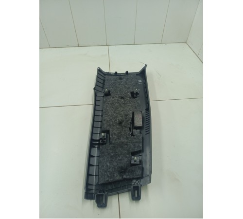 Накладка стойки  передняя левая