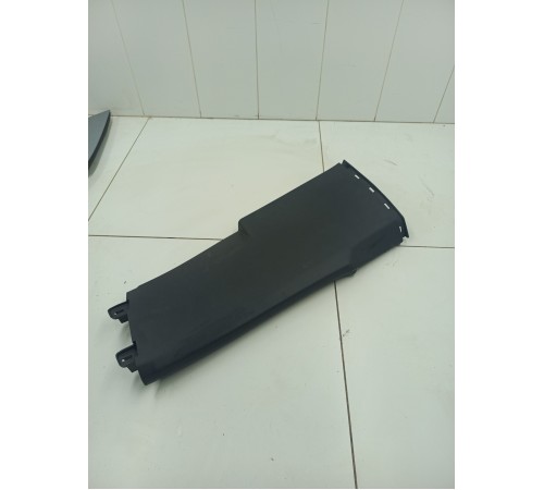 Накладка стойки  передняя левая