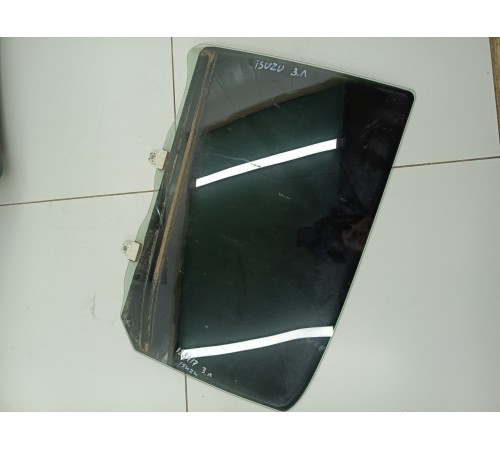 Стекло заднее левое