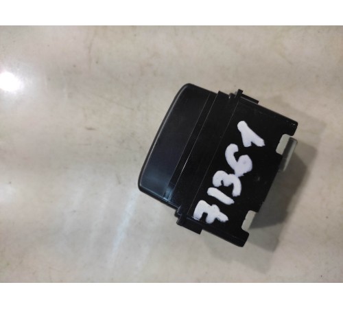 кнопка складывания сиденья(заднего левого)