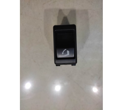 кнопка складывания сиденья(заднего левого)