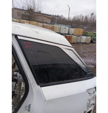 Глухое стекло заднее левое