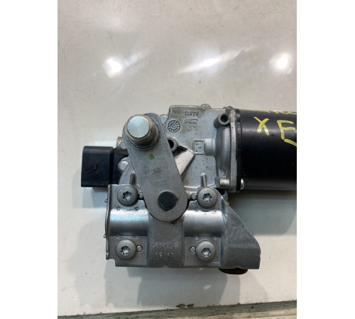 Моторчик стеклоочистителя (передний)