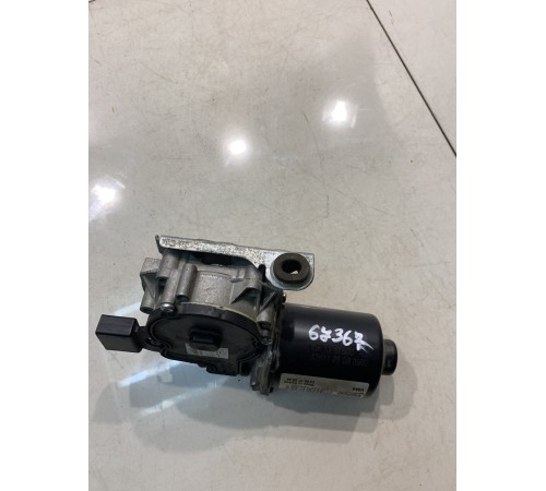 Моторчик стеклоочистителя (передний)