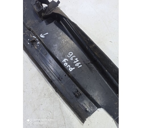 Пыльник крыла передний левый