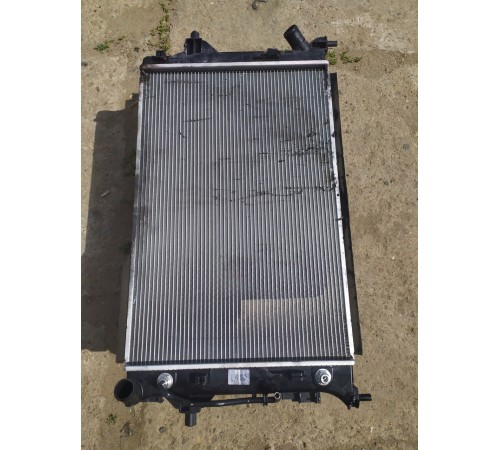 Радиатор охлаждения двигателя