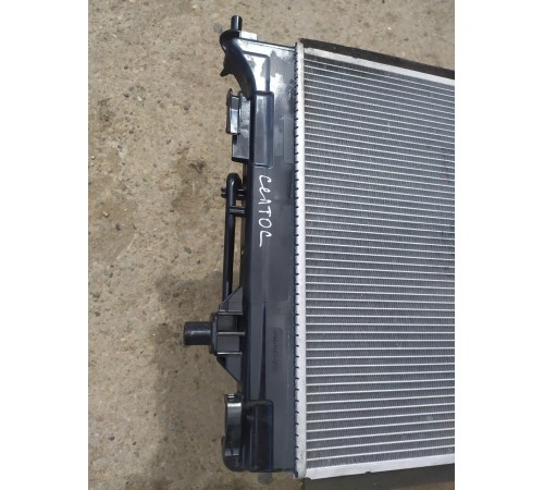 Радиатор охлаждения двигателя