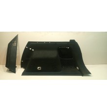 Обшивка багажника правая