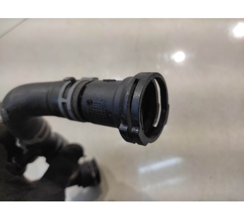 Патрубок радиатора