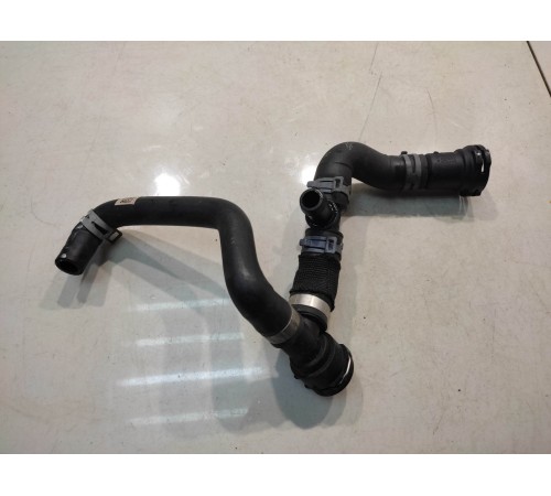 Патрубок радиатора