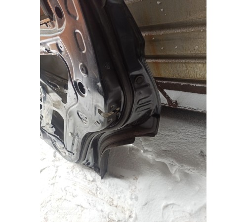 Дверь (задняя, правая)