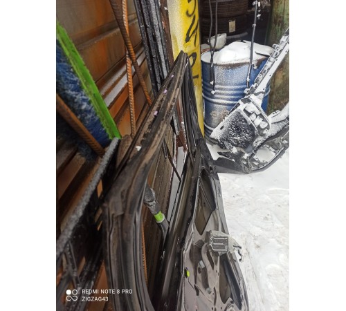 Дверь (задняя, правая)