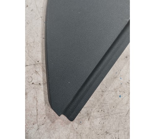 Накладка торпедо боковая(правая)