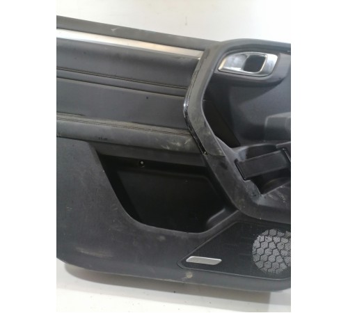 Обшивка двери передняя левая