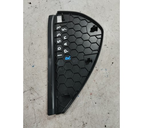 Накладка торпедо боковая(правая)